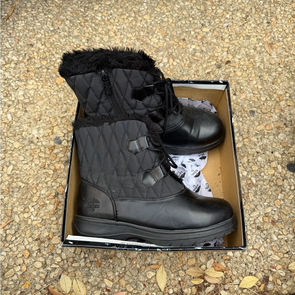 Totes rain boots